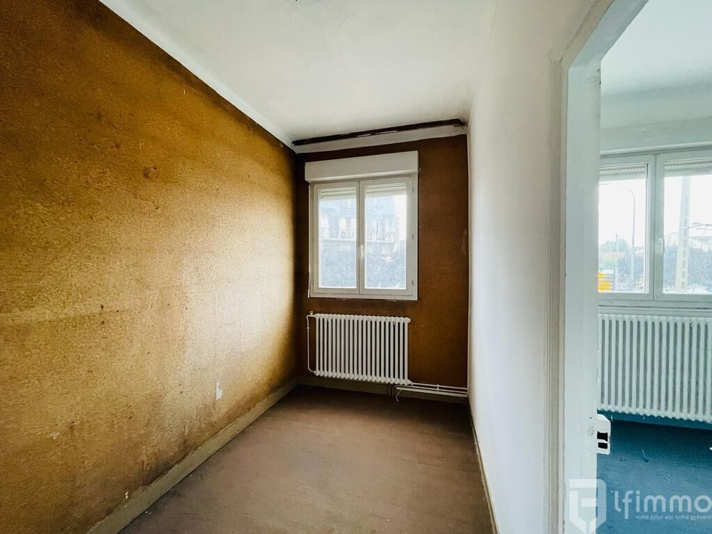 Centre ville - maison 85 m2 avec jardin - beau potentiel - Photo- bureau