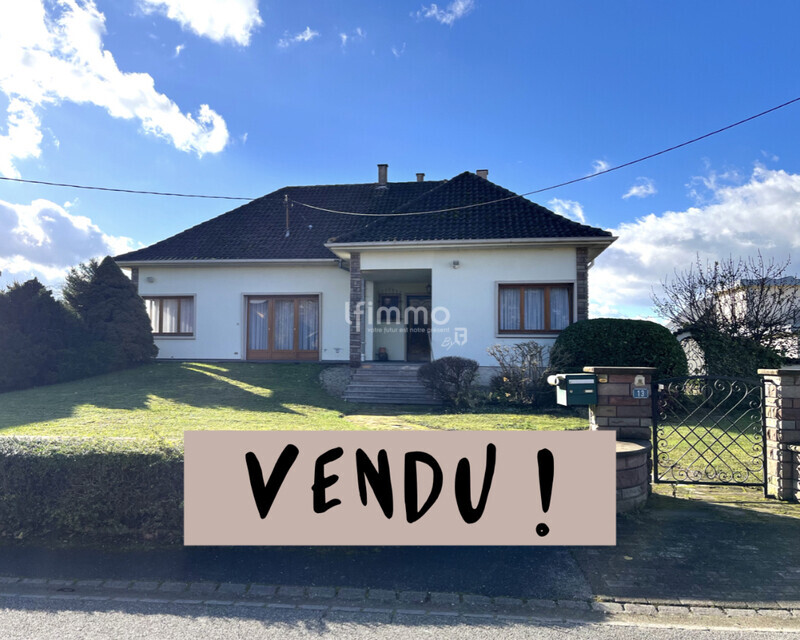 Maison de plain pied 7 pièces 159 m²  - B2df368e-84a7-44dc-887f-de35b0073d69