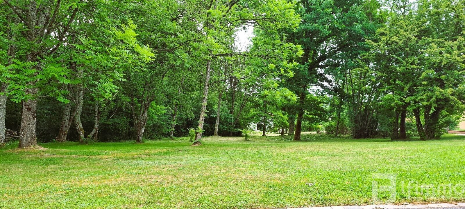 Magnifique terrain constructible à Epinal - 20220527 182353