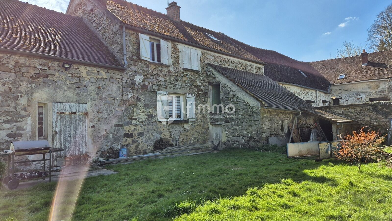 Maison rénovée à BeautheuilSaints - Exterieur