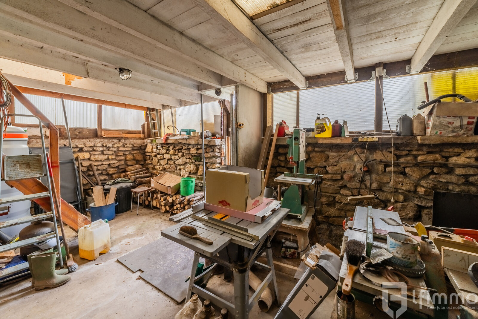 Sous Compromis : Maison de Village, Familiale, très chaleureuse. - 20 janvier 2025-12455c9a2608-hdr