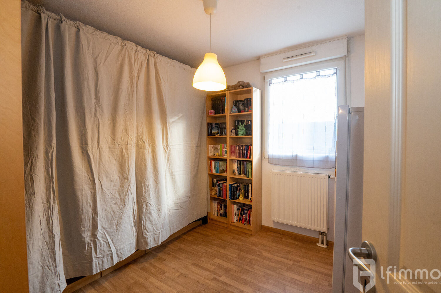 Chaleureux 4 pièces de 82 m² env. en rez-de-jardin - Chambre