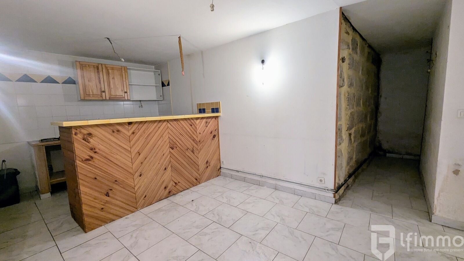 Maison de ville - 184 m² - Saint André de Sangonis - SEJOUR RDC