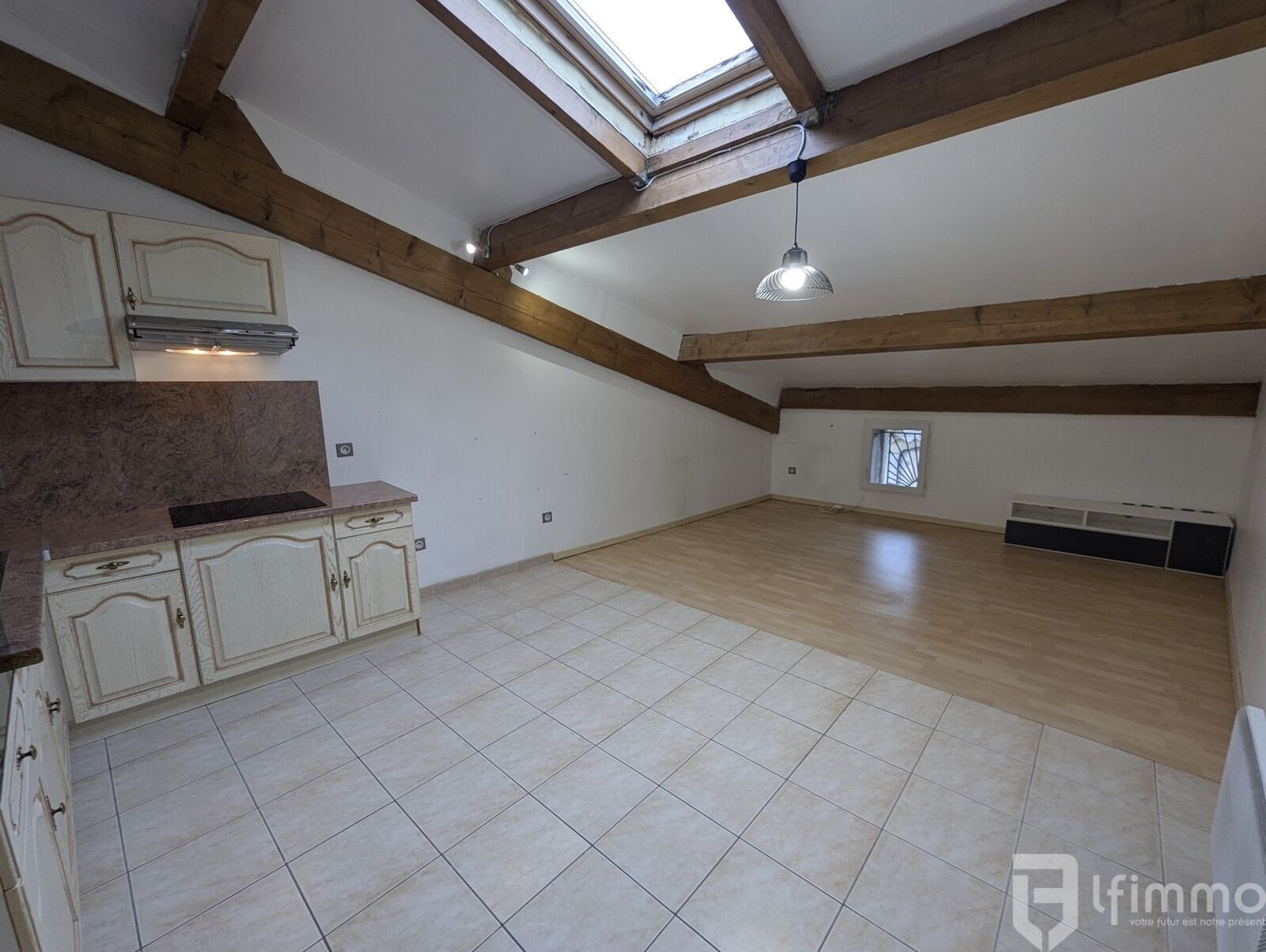 Maison de ville - 184 m² - Saint André de Sangonis - SEJOUR 2 EME ETAGE