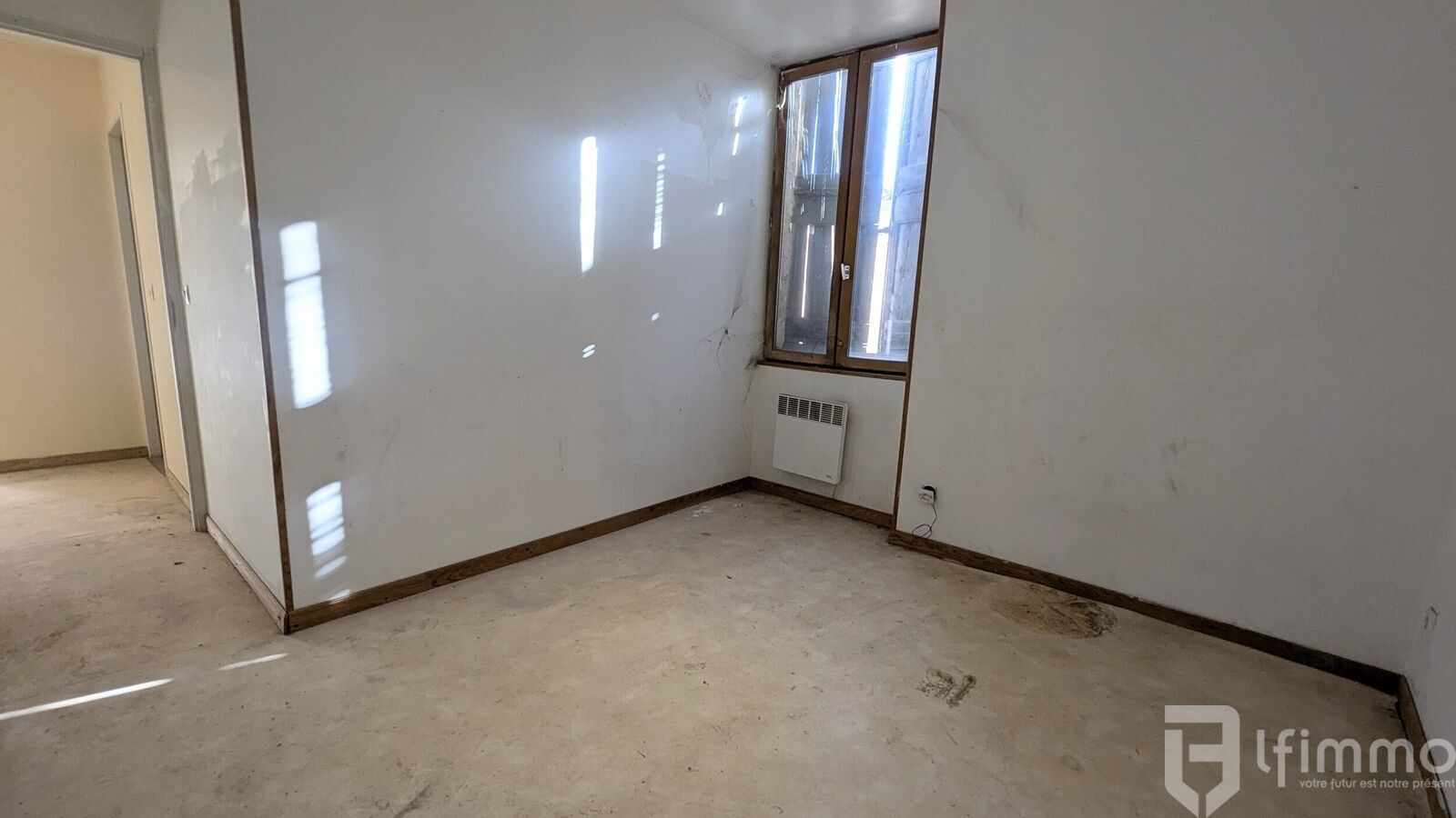 Maison de ville - 184 m² - Saint André de Sangonis - CHAMBRE 1ER ETAGE