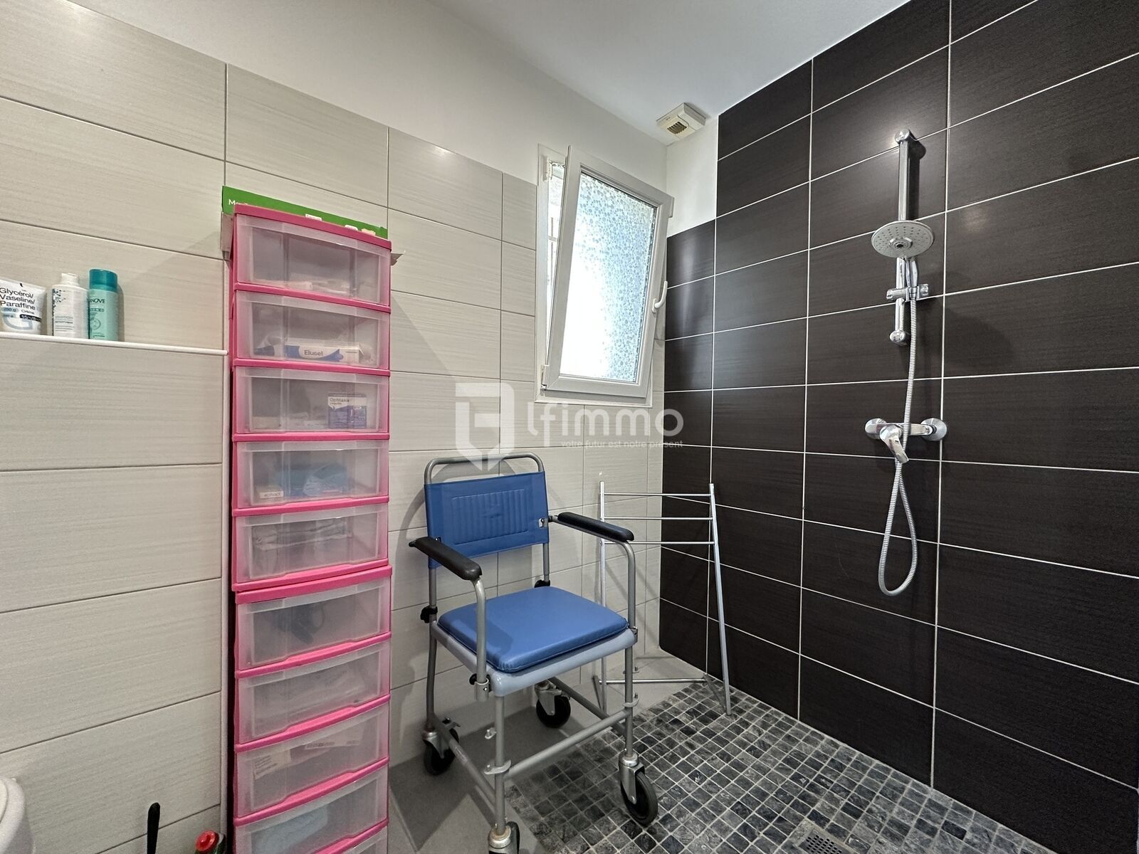 Maison T4 avec jardin, garage et 3 chambres - Img 7267