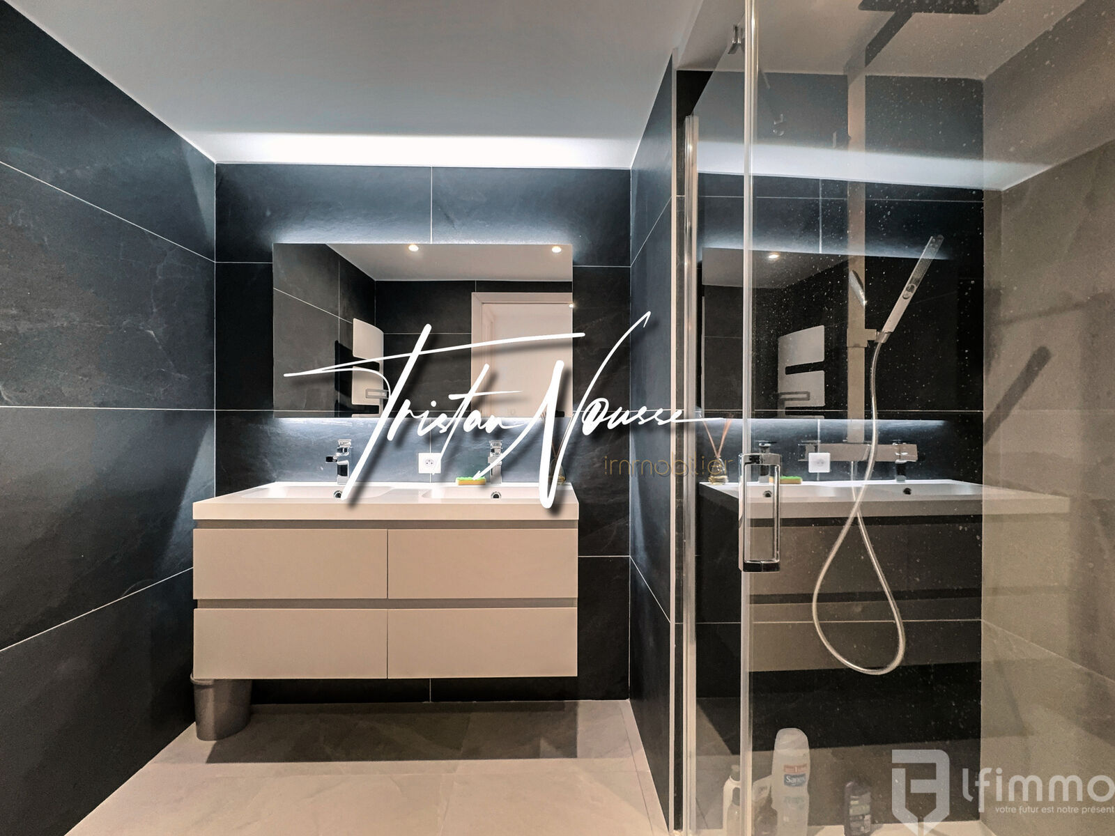 Appartement de standing de 120 m2 en 3 faces - Canet en Roussillon - 240