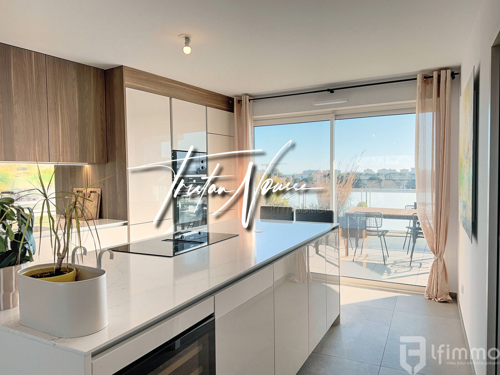 Appartement de standing de 120 m2 en 3 faces - Canet en Roussillon - 225