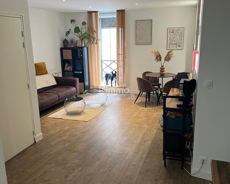 En centre-ville, Appartement de 3 pièces - Photo-2025-06-23-11-56-11