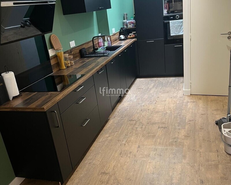 En centre-ville, Appartement de 3 pièces - Photo-2025-06-23-11-56-11 2