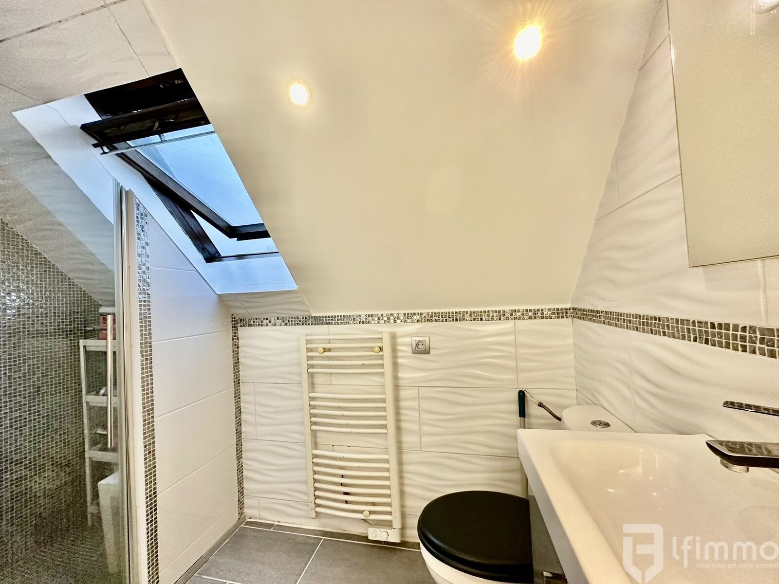 Noisy-le-Sec Secteur Boissière- Maison 4P/2ch-85m2-Terrain 416m2 - Img 1755