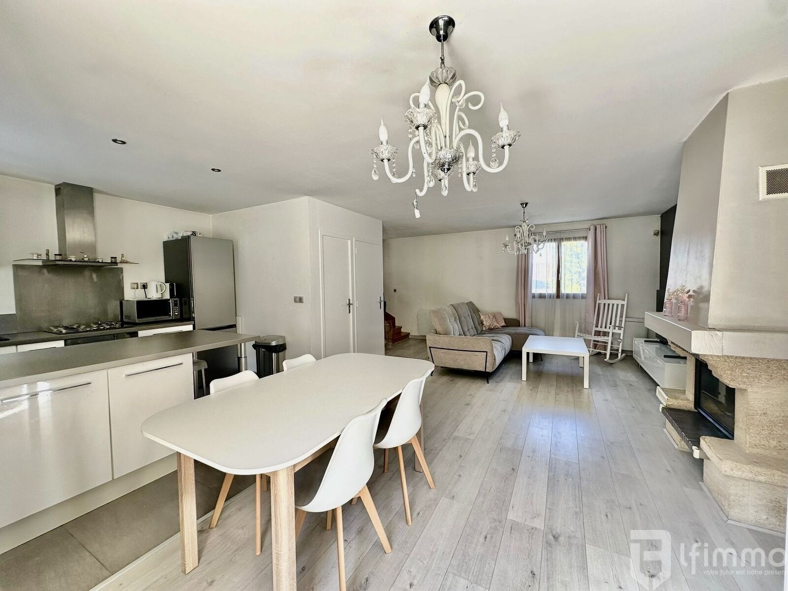 Noisy-le-Sec Secteur Boissière- Maison 4P/2ch-85m2-Terrain 416m2 - SAM/ SALON