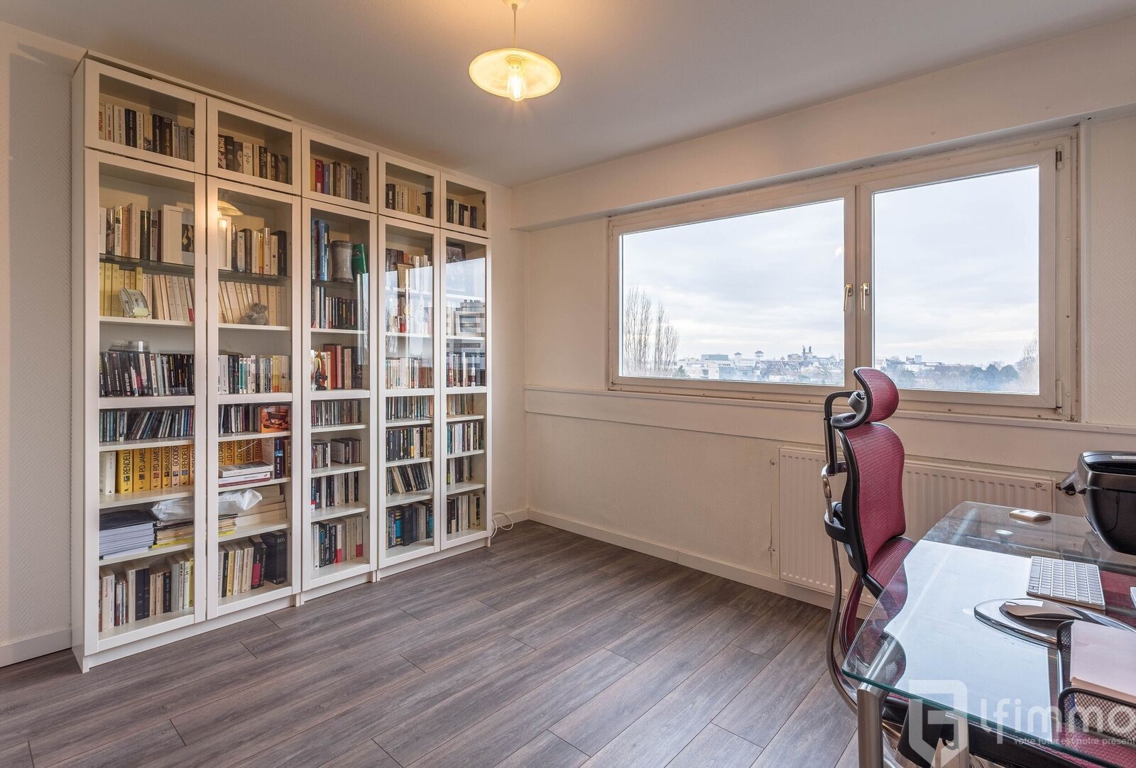 TB F5 Etage élevé,  balcon, 3 chambres, cave, garage  - Bureau  1  f5  rb