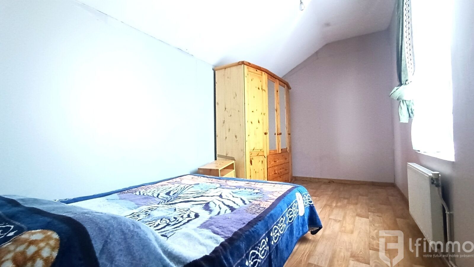 Maison semi mitoyenne  - 8a661f46-6bfa-4042-bdc2-4aa83fd2a75e