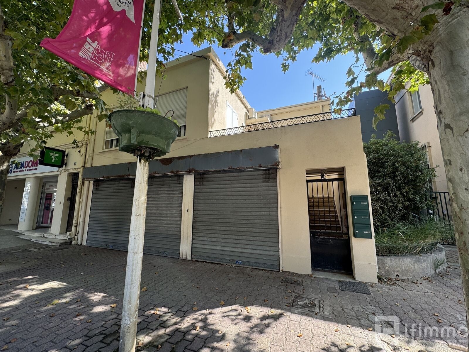 Local professionnel ou commercial à Port Saint Louis du Rhône - Img 0990