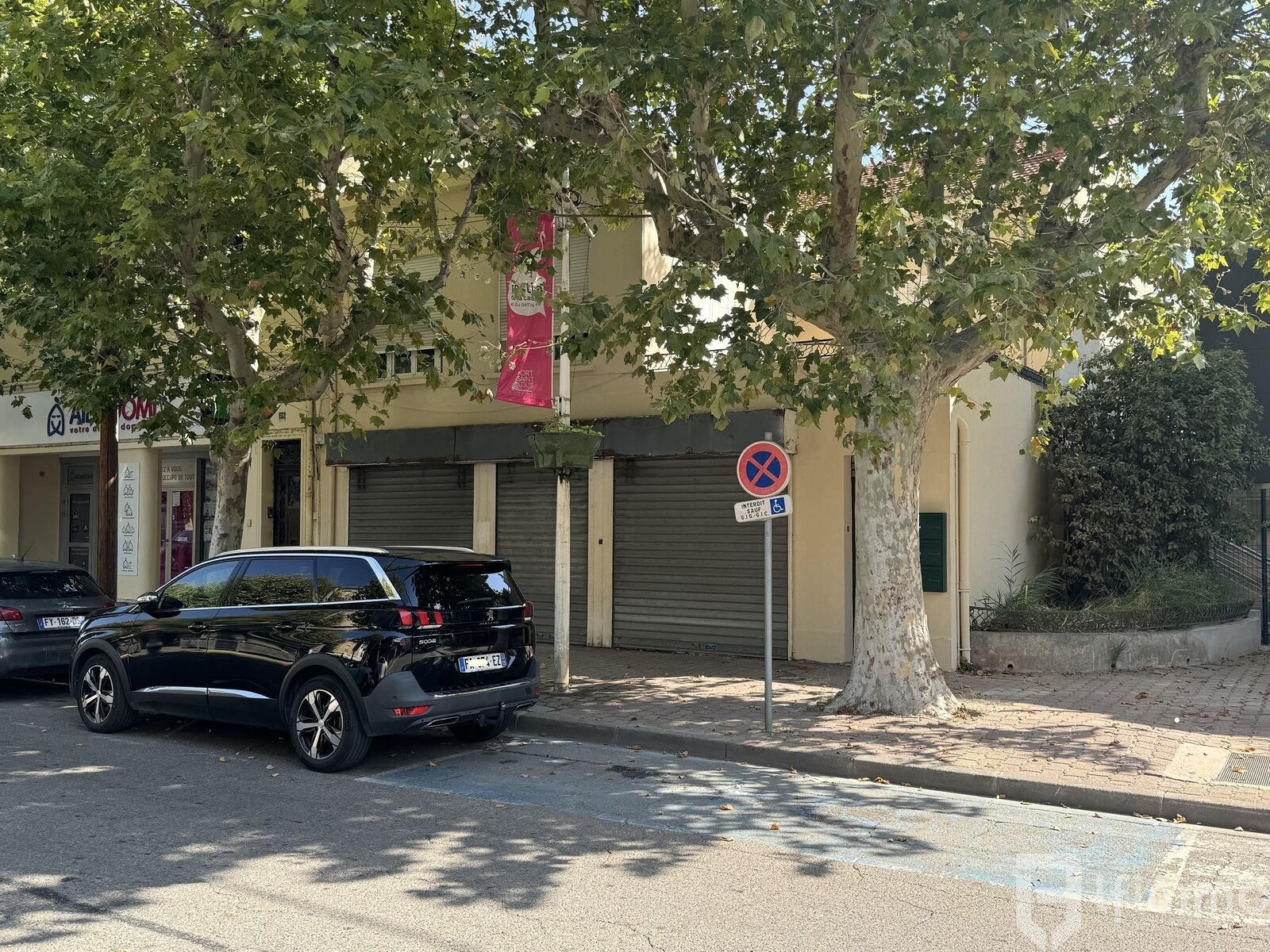 Local professionnel ou commercial à Port Saint Louis du Rhône - Img 0989