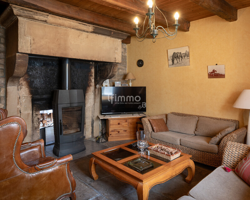 Charmante maison avec installations équestres - H i lf immo charmois-28