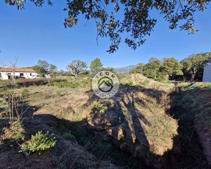 Terrain constructible de 591 m2 - 20250205 094520