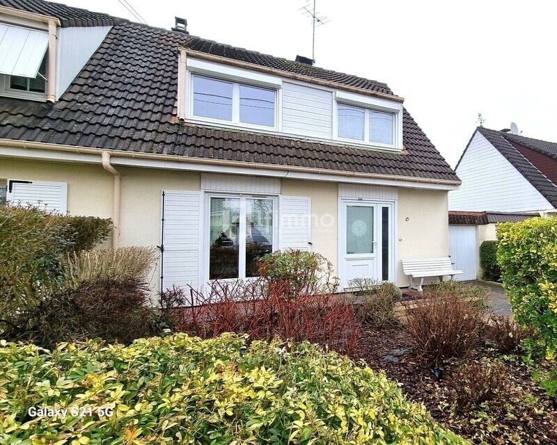 Maison Jumelée à fort potentiel de 96m² avec le garage - 3cc453e4-7ee2-4fdb-aefa-a7625815f4a2