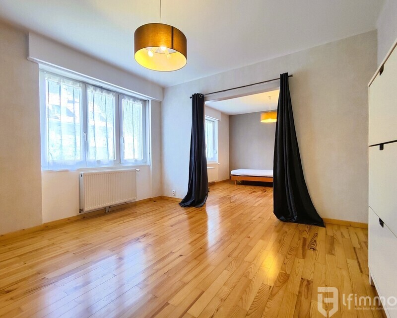 Maison avec combles aménageables et jardin à Riedisheim(68400) - salon