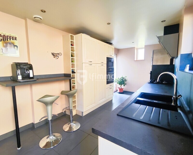 Maison 160 m² + grenier aménageable à Ranspach (68470) - cuisine