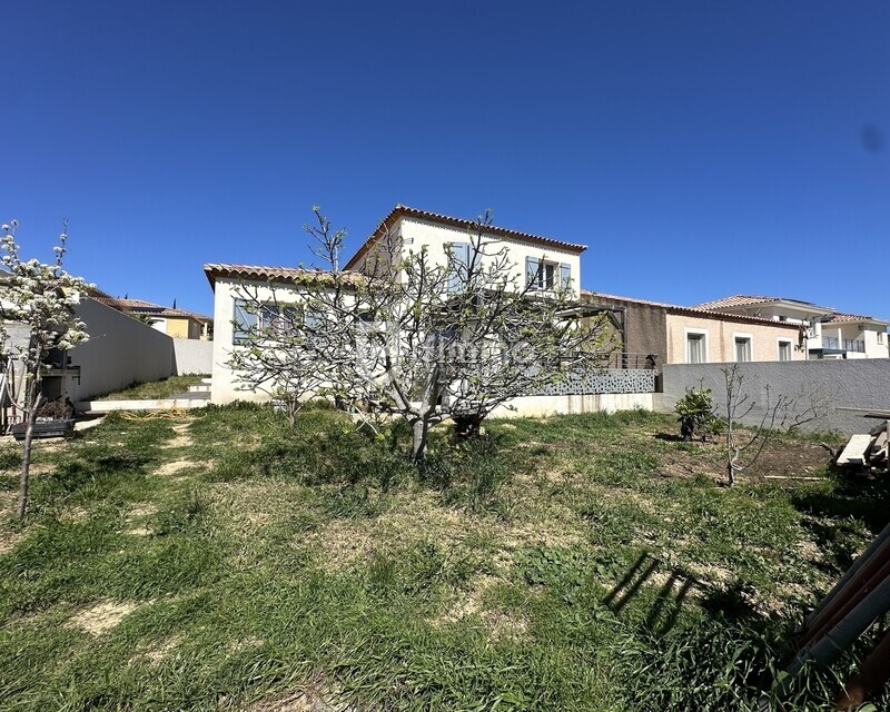 Maison familiale 5 chambres avec jardin et vue dégagée à Narbonne - Img 7819