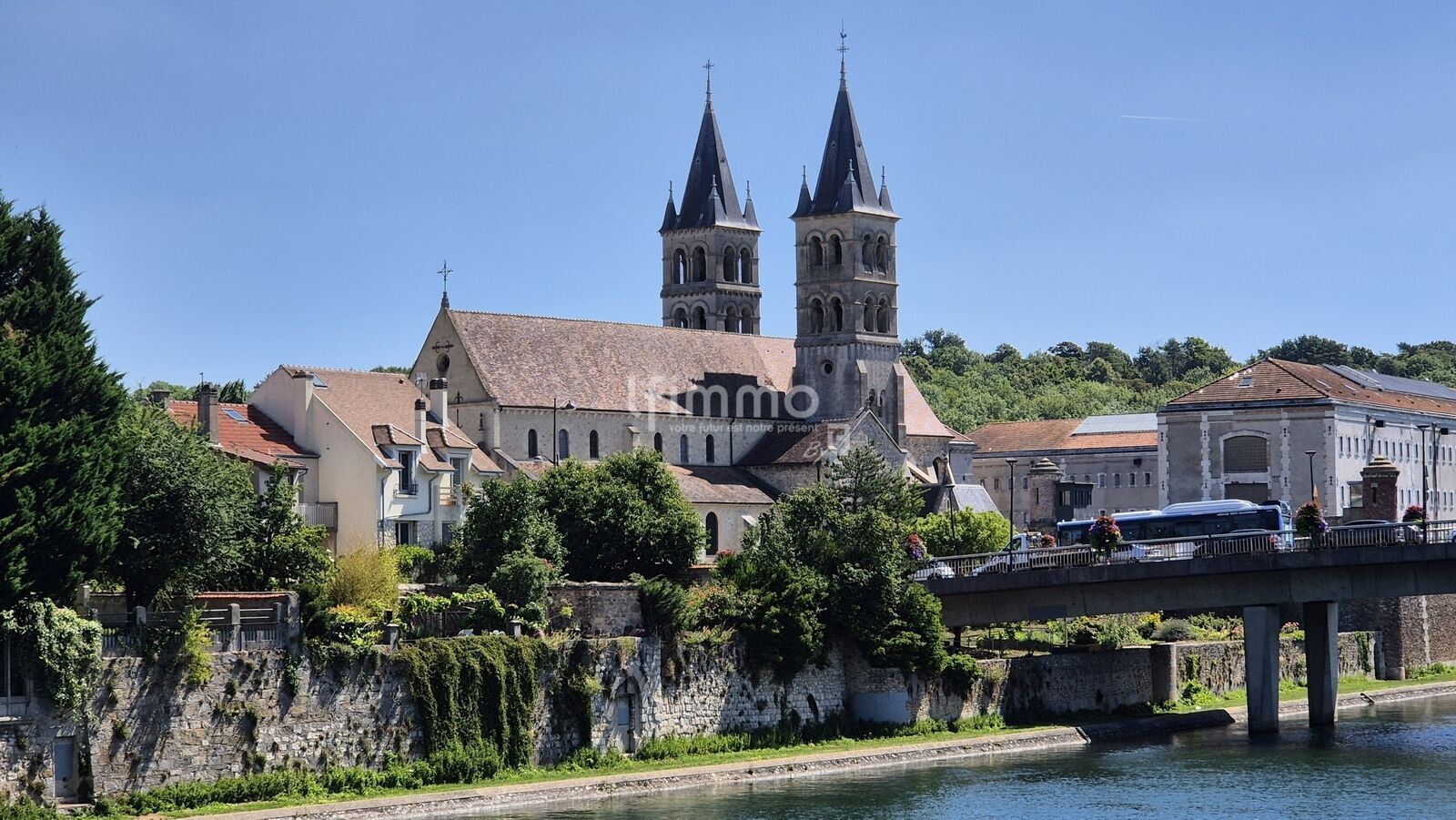 a vendre deja loué F4 meublé - Exterieur 1