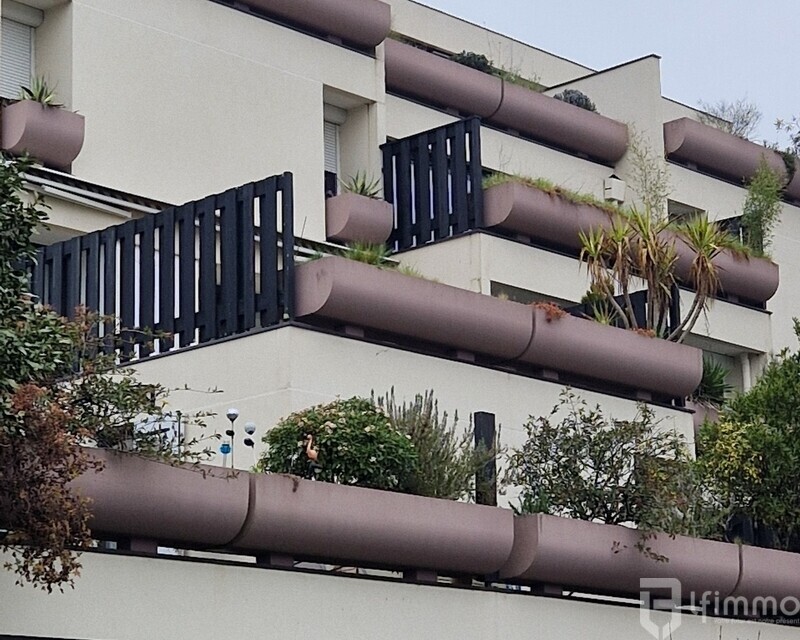 Beau T3 avec terrasse de 32 m² et parking  - 20250214 160729