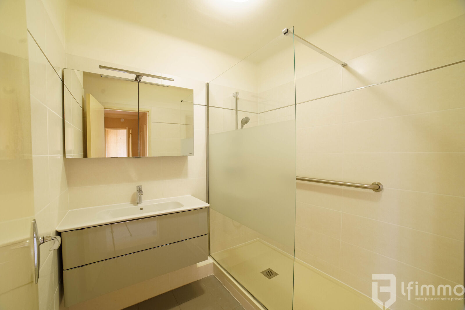 Appartement T4 et double terrasse - St Tronc - Img 1826