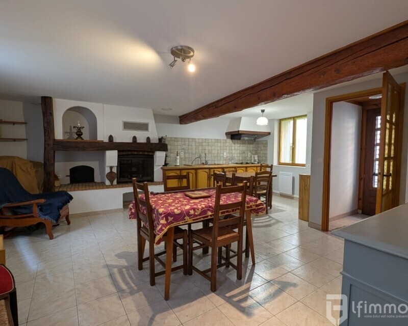 Maison en Pierre de 85 m² avec Charme et Potentiel - D123210c-85b0-4dd7-a671-e64b4dcdbce8