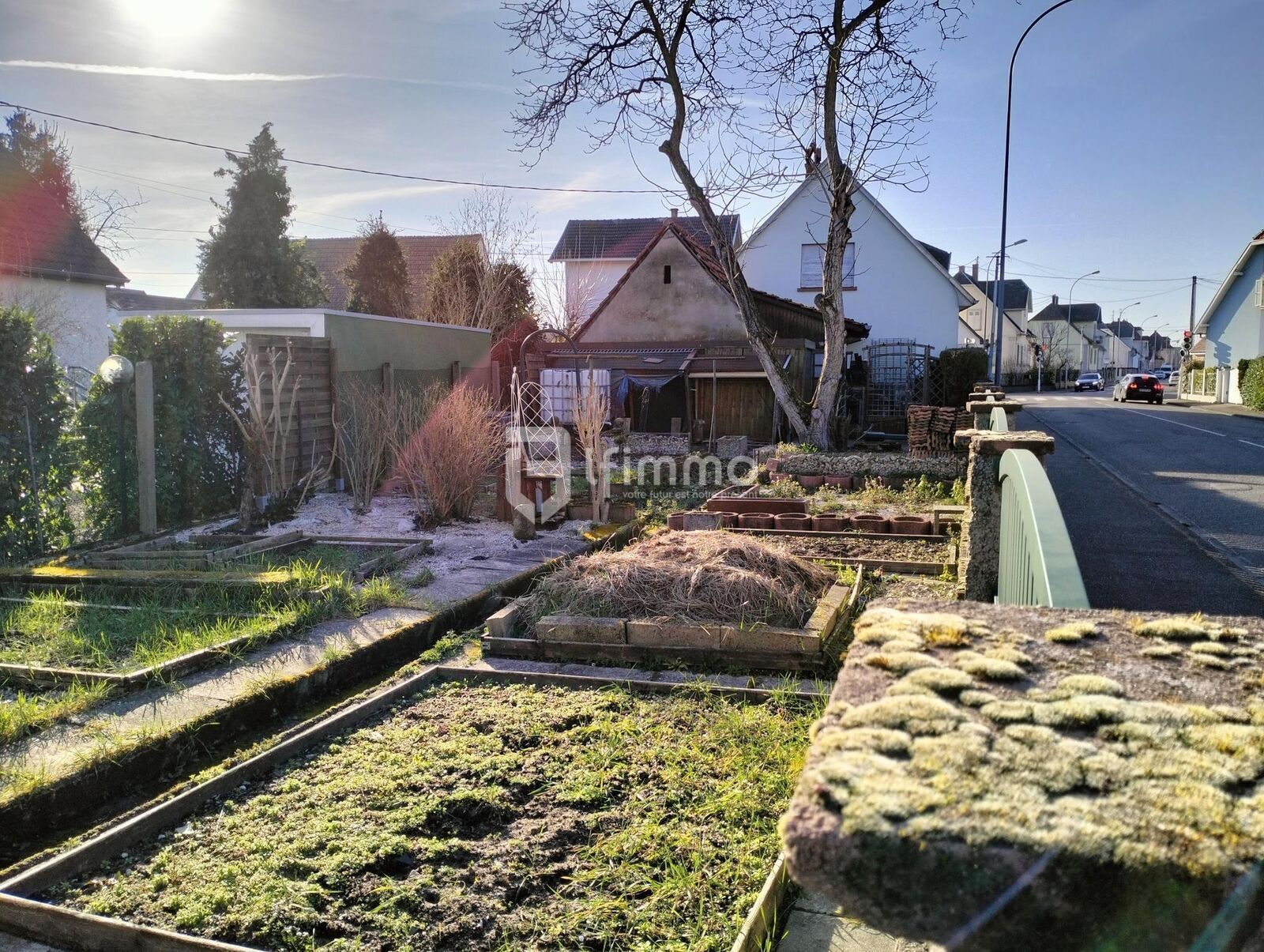 Maison à rénover sur 3.7 ares - Img20250306161510