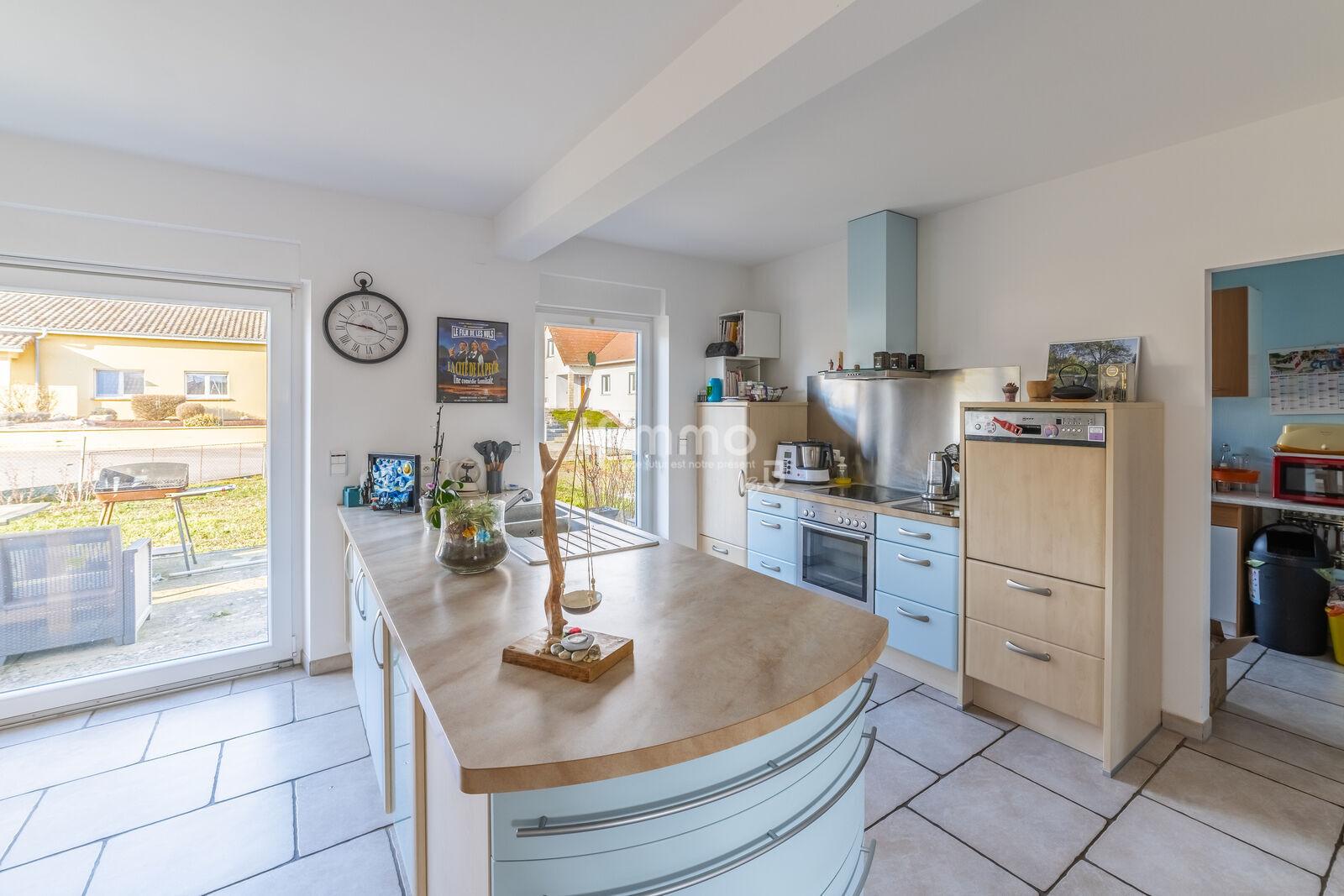 Sous-Offre : Maison Familiale, de 2004, dotée de beaux volumes. - 26 février 2025-15525c9a2912-hdr