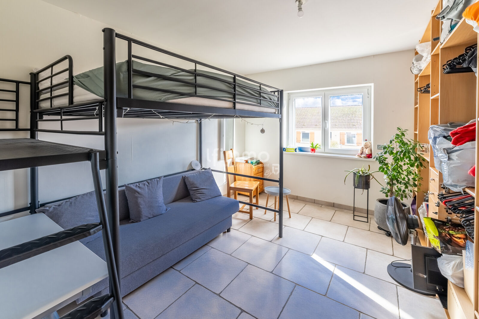 Sous-Offre : Maison Familiale, de 2004, dotée de beaux volumes. - 26 février 2025-15375c9a2867-hdr