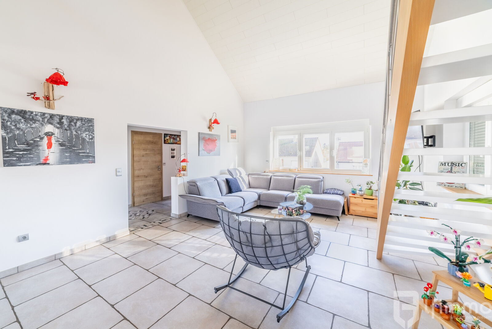 Sous-Offre : Maison Familiale, de 2004, dotée de beaux volumes. - 26 février 2025-15545c9a2924-hdr