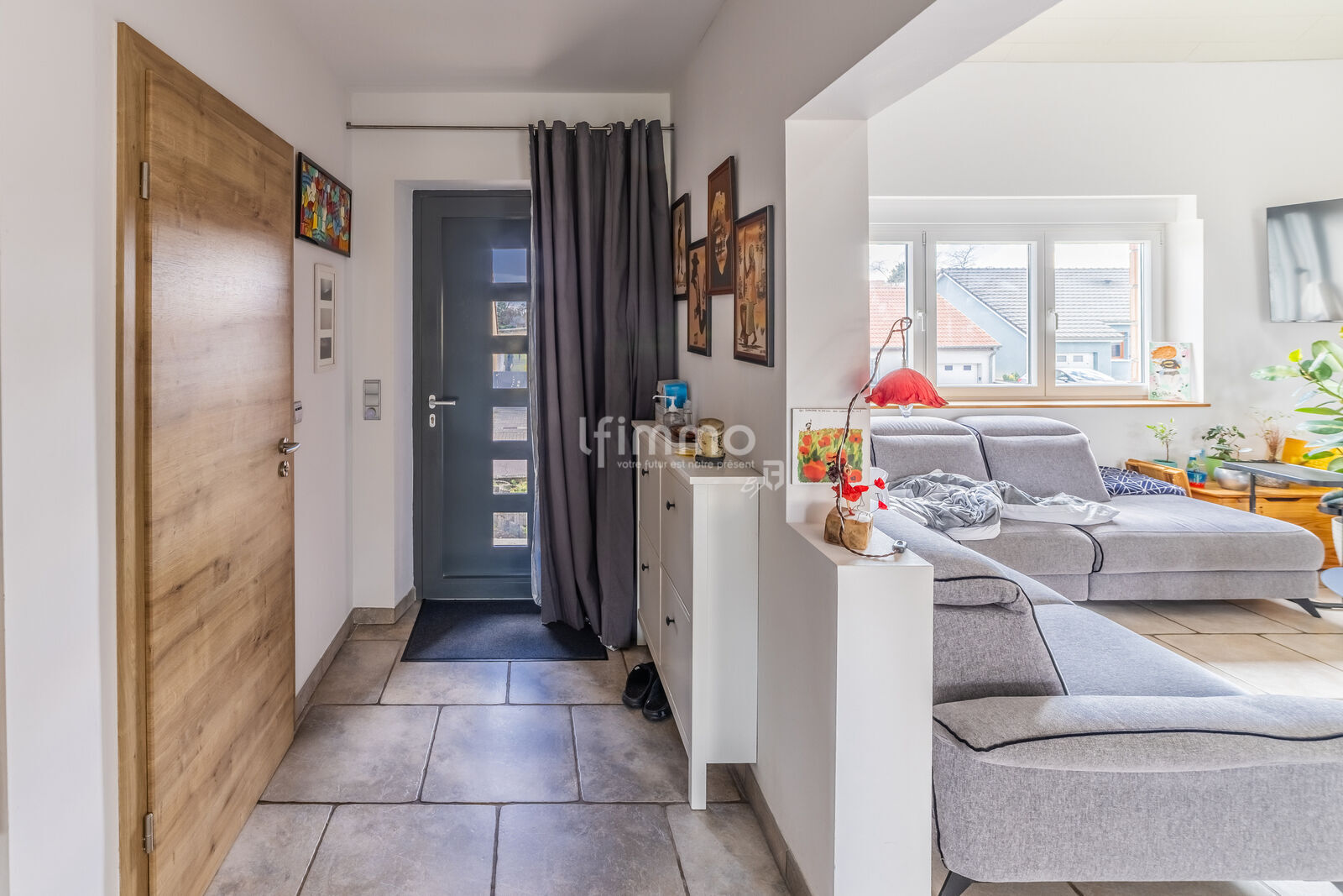 Sous-Offre : Maison Familiale, de 2004, dotée de beaux volumes. - 26 février 2025-15425c9a2882-hdr