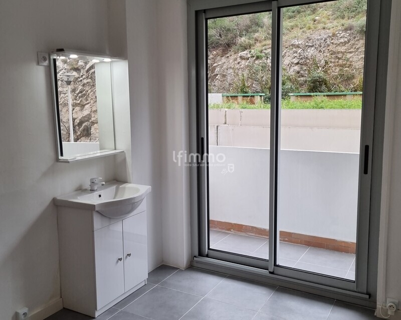 Lot de trois studettes - Super Cadenelle 13008 - Img 3925