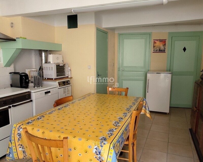 Maison de village aux Mées avec cour et terrasse – Rare sur le marché. - 1742922254023