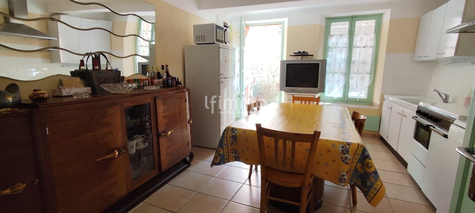 Maison de village aux Mées avec cour et terrasse – Rare sur le marché. - 1742922254016