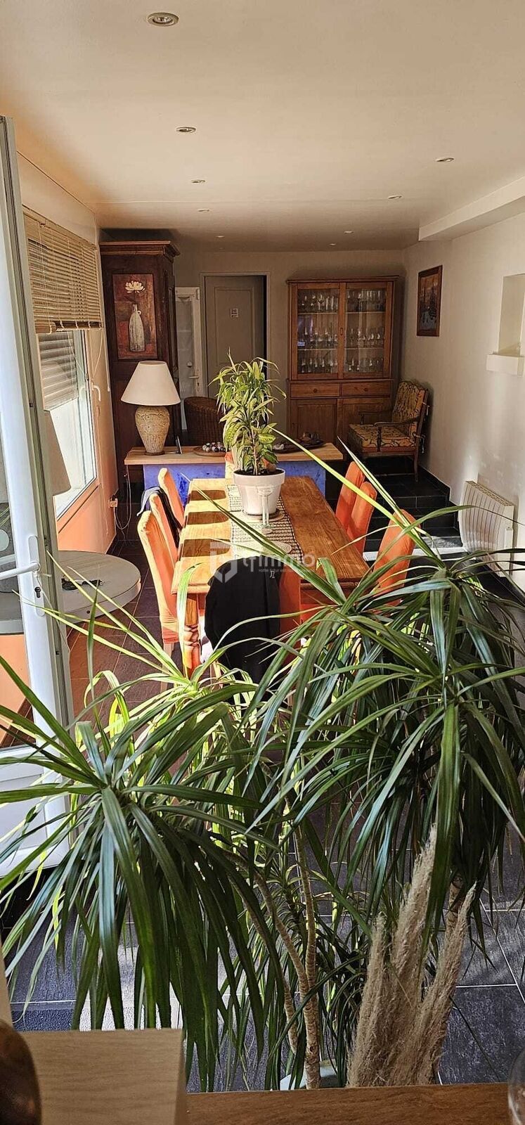 Belle propriété sur parc paysagé avec dépendances - Img-20250307-wa0120