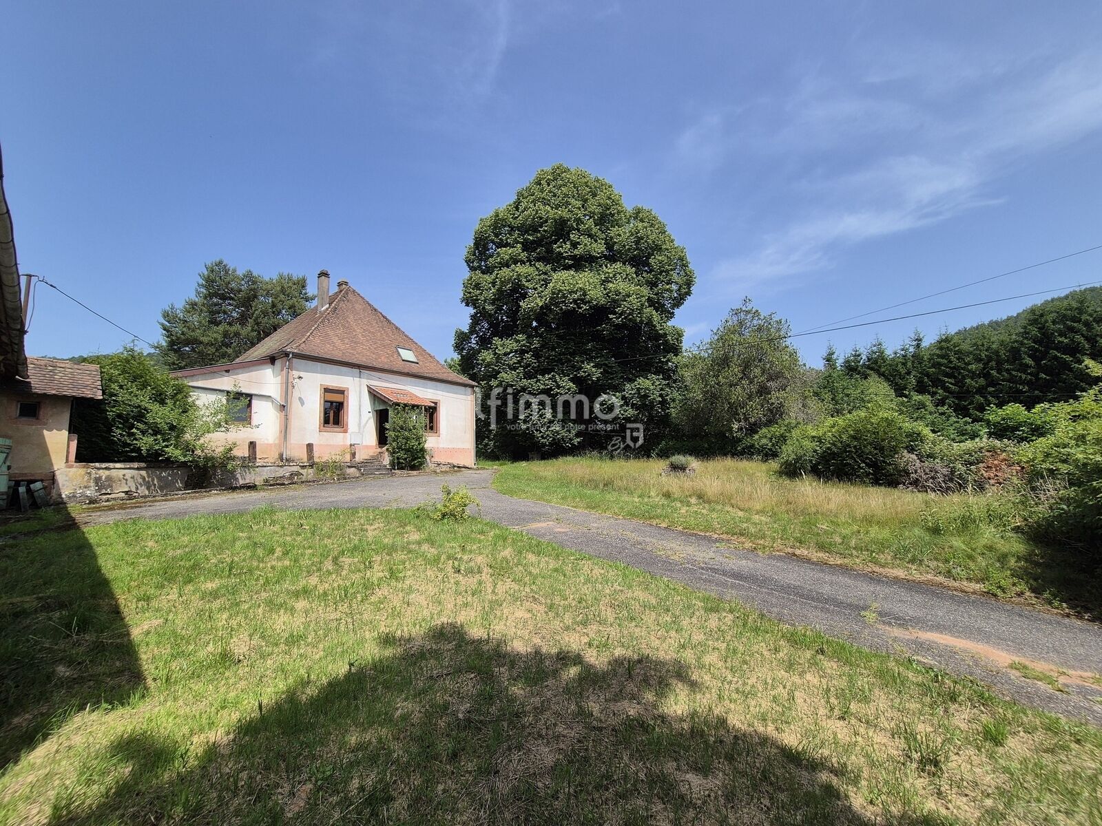 Maison forestière d'environ 159 m2 habitables sous offre. - 20250614 122331