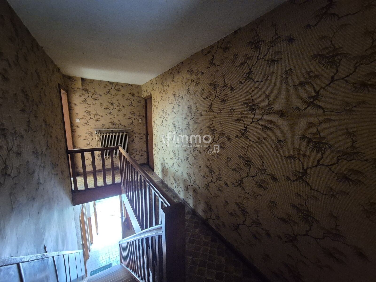 Maison forestière d'environ 159 m2 habitables sous offre. - 20250614 121935