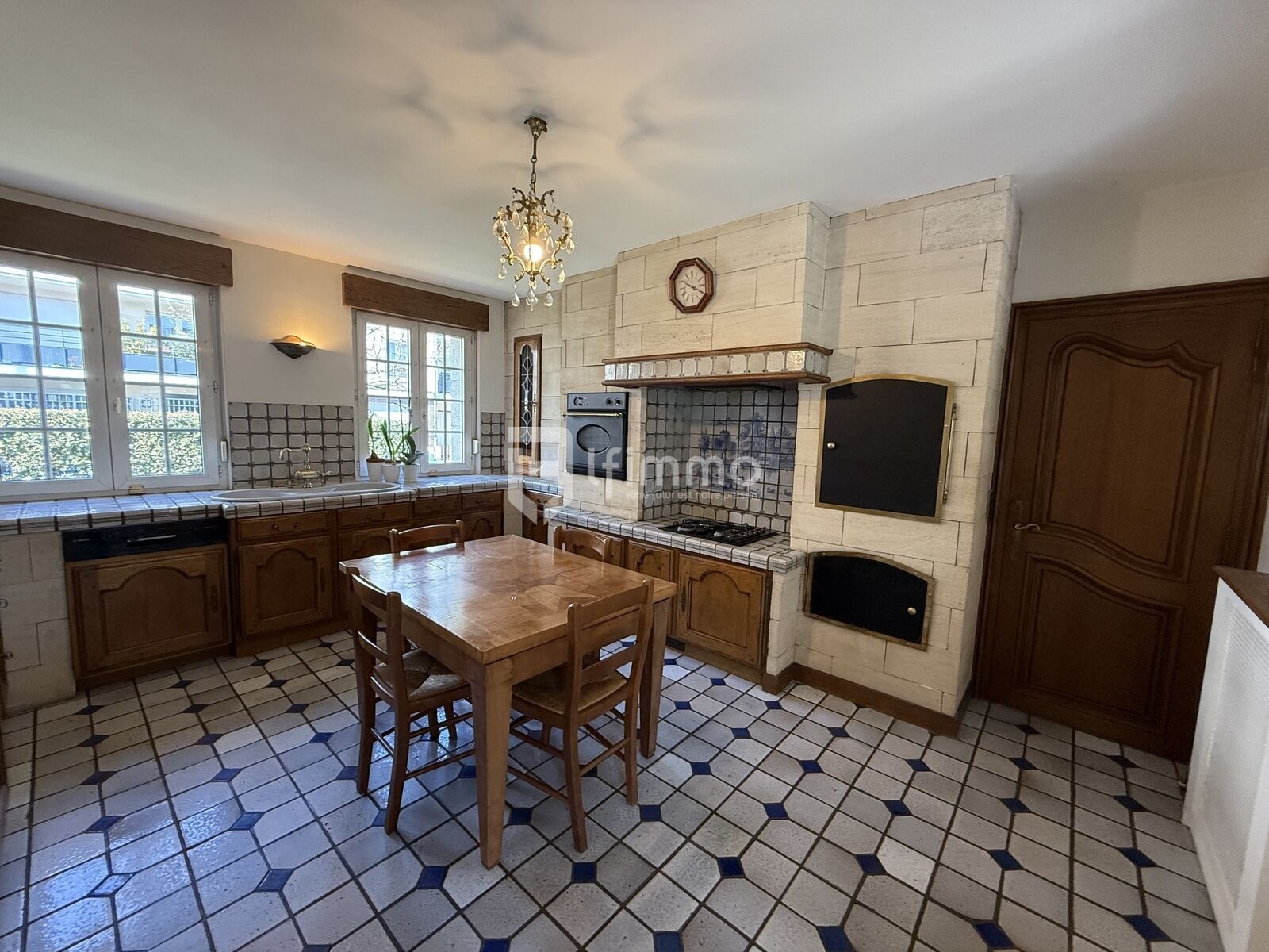 maison unique sur tremblay - Img 1905