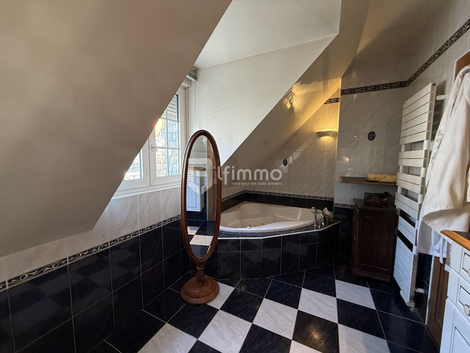 maison unique sur tremblay - Img 1893