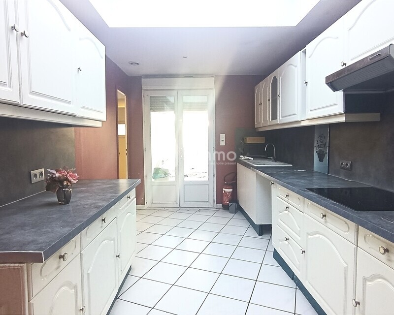 Maison de ville avec jardin - Efe62570-9d01-4db1-9c4d-3a6ad26a6008