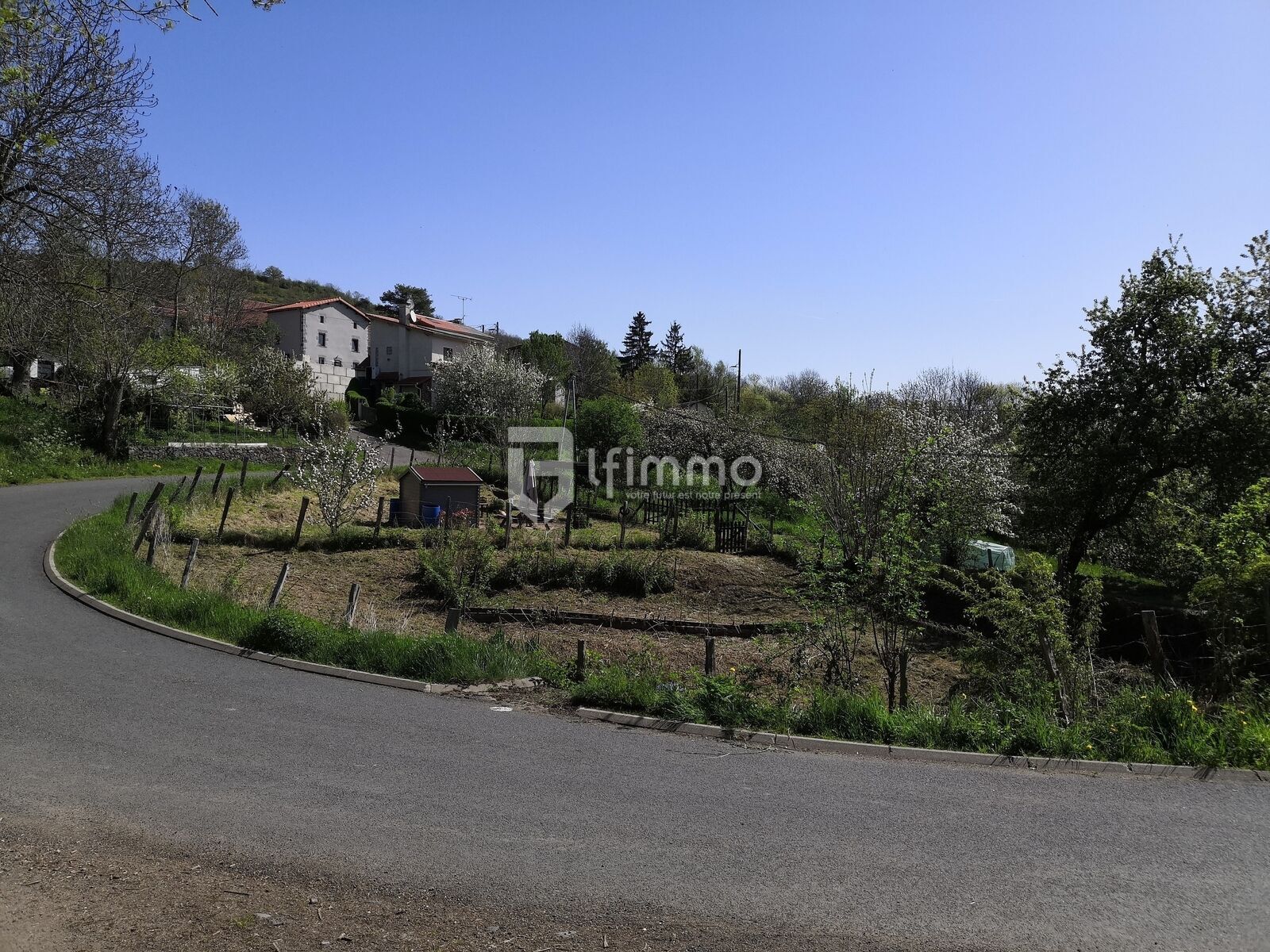 Propriété de plaisance proche lac Aydat - Img 20250502 110210