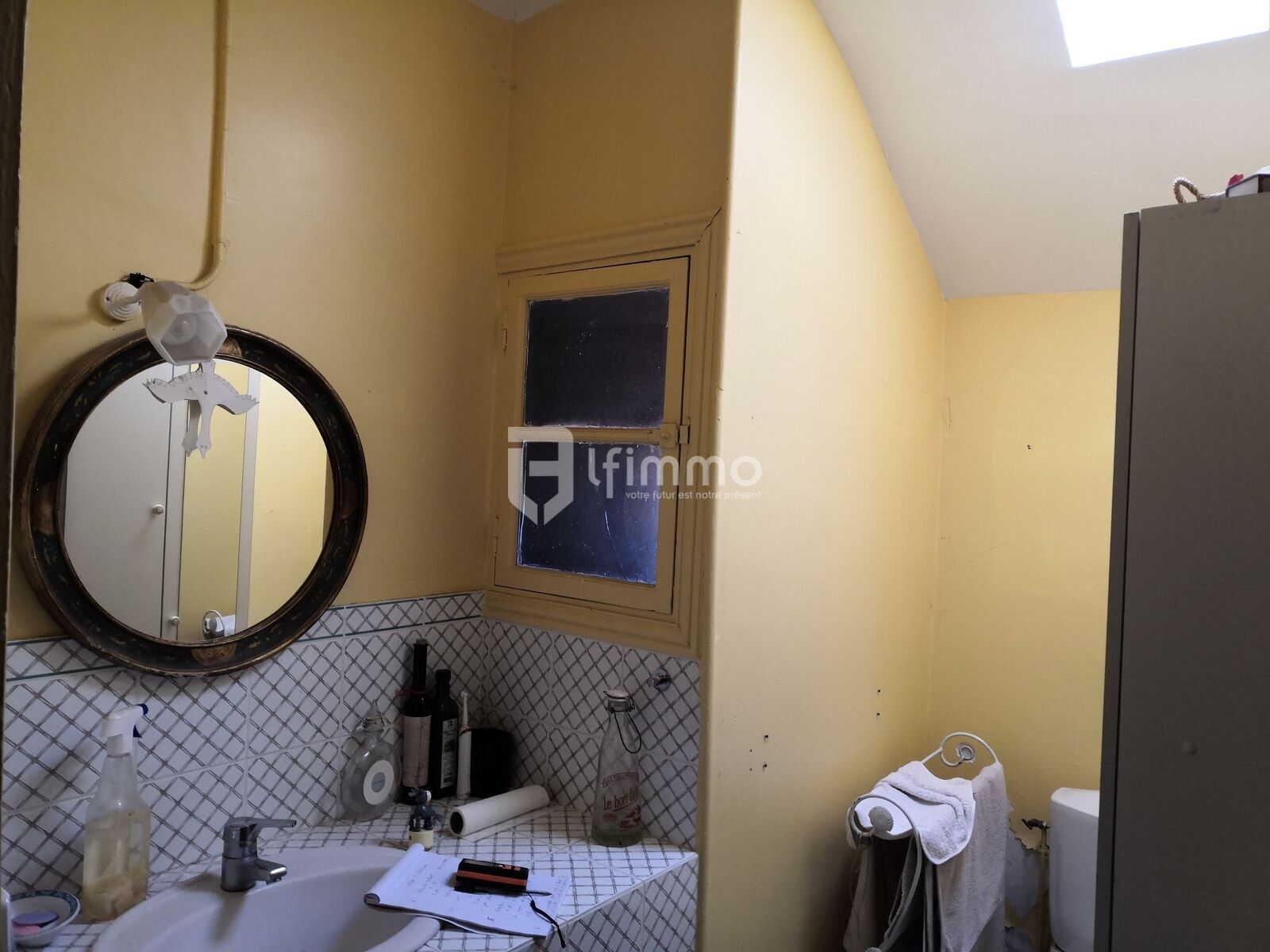 Propriété de plaisance proche lac Aydat - Cabinet de toilette + WC a l'étage