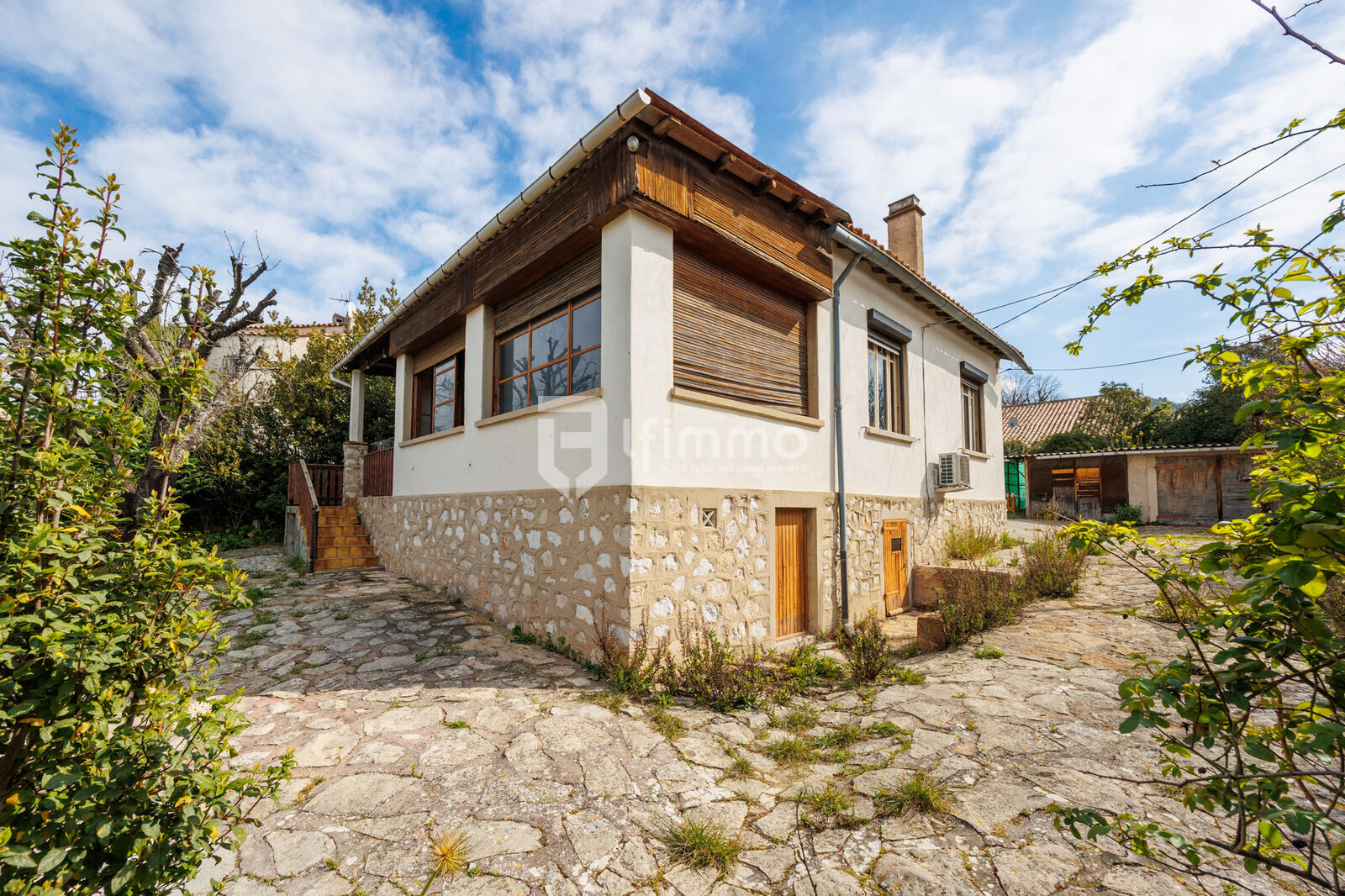 Maison traditionelle - 90m2 - 4P - Jardin 1300 m2 - Facade avant 2