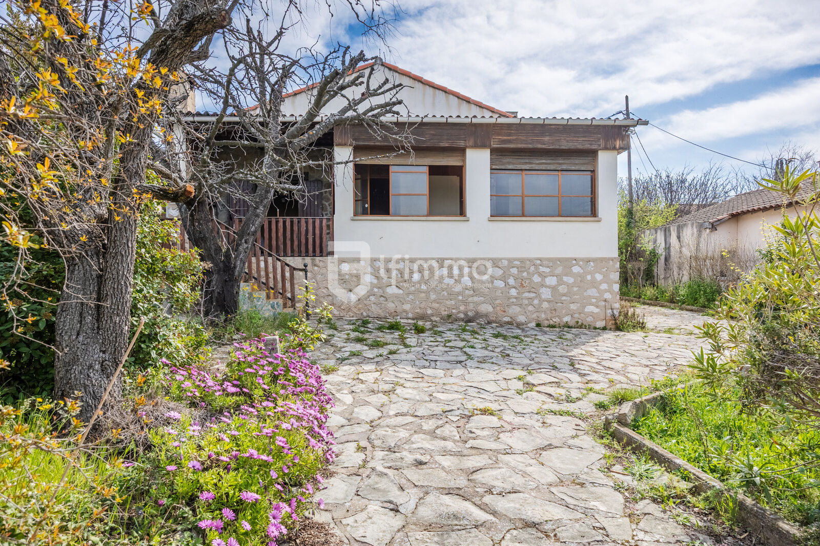 Maison traditionelle - 90m2 - 4P - Jardin 1300 m2 - Entree 2