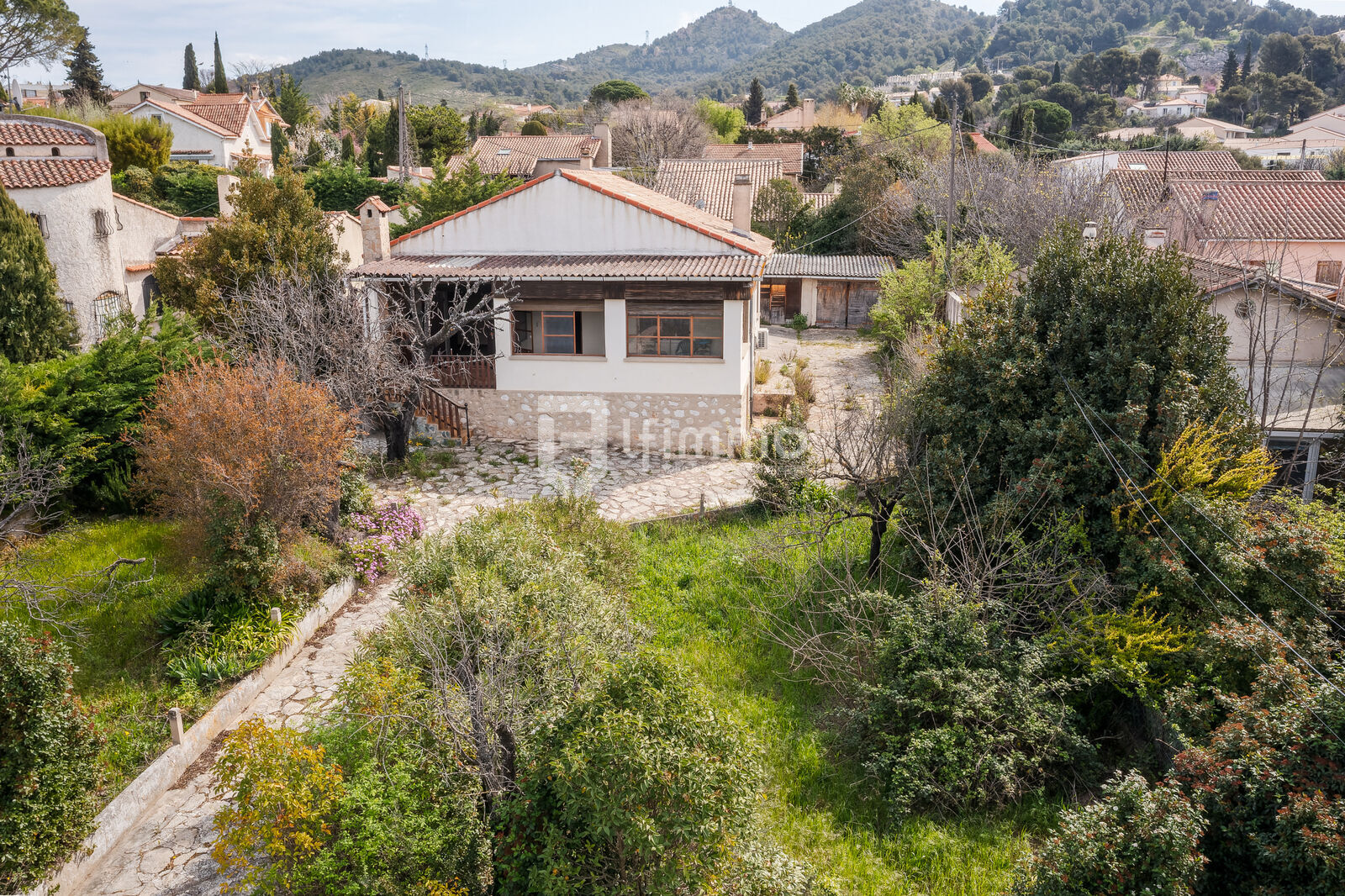 Maison traditionelle - 90m2 - 4P - Jardin 1300 m2 - Drone 3