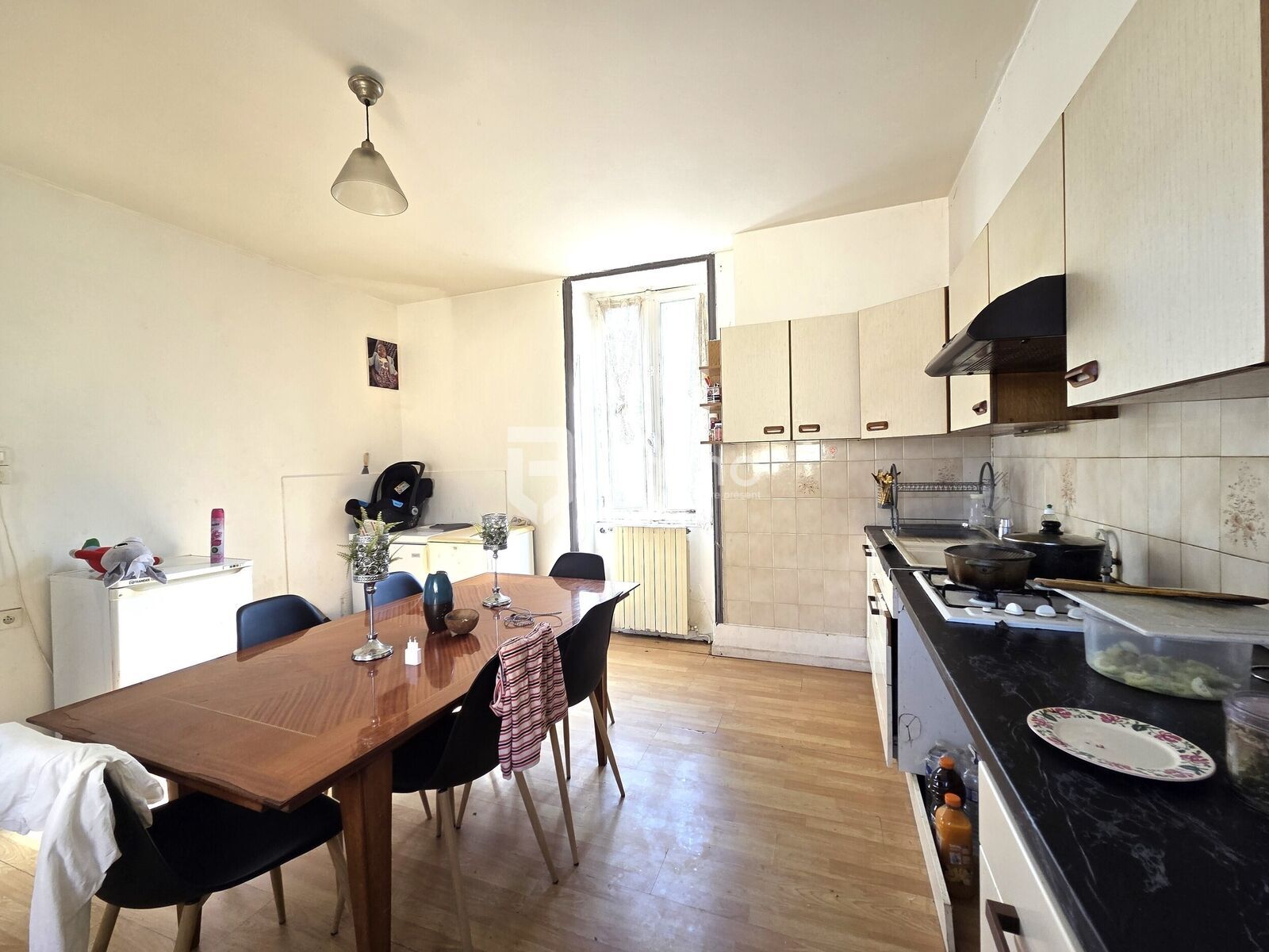 Maison d'habitation avec grande dépendance proche du centre ville! - Cuisine